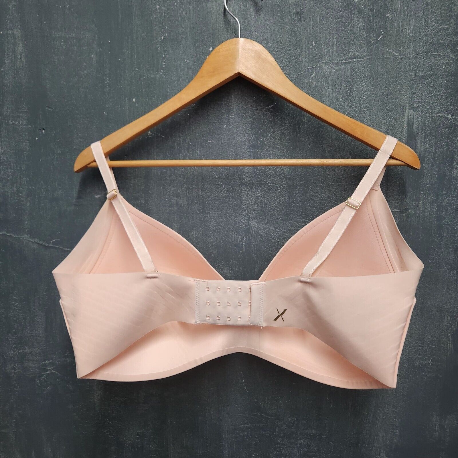 Knix Wingwoman Contour Bra Wireless Size 8 Fits 40d 42d 40dd 42dd 40e Warm Sand — image 2 of 8